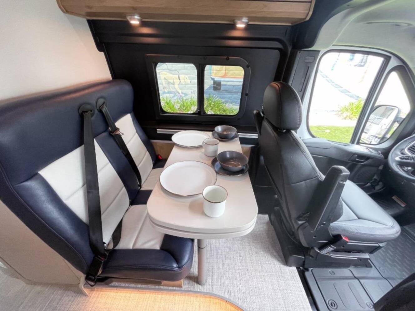 A photo of this 2026 Airstream Rangeline POP TOP