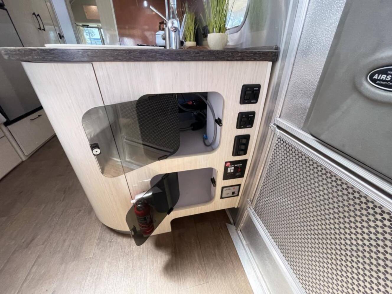 A photo of this 2019 Airstream International SERENITY 27FBQ