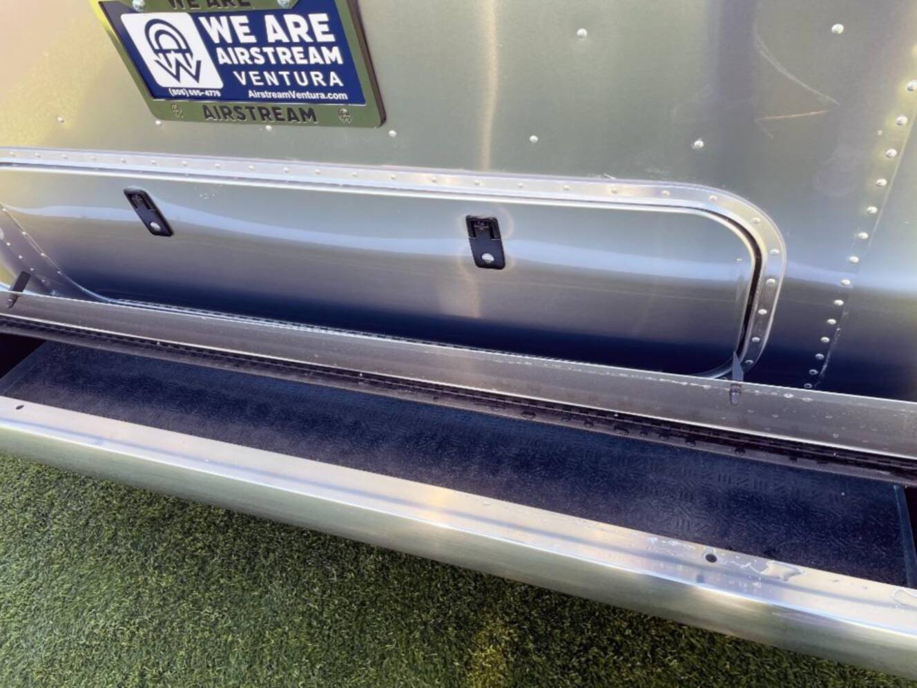 A photo of this 2026 Airstream Classic 28 RBQ