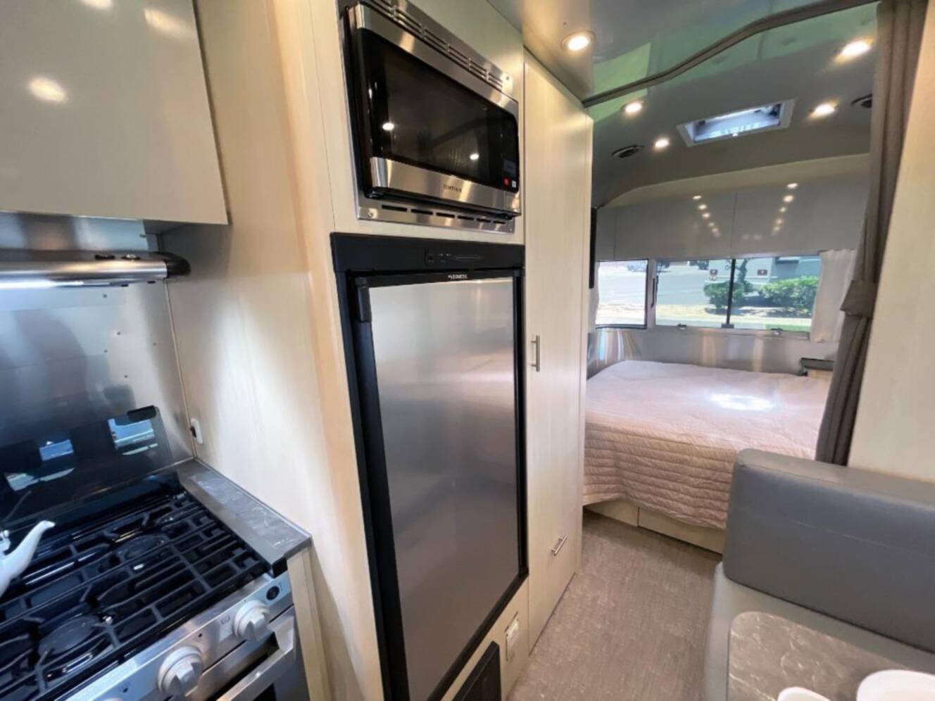 A photo of this 2021 Airstream Flying Cloud 23FB
