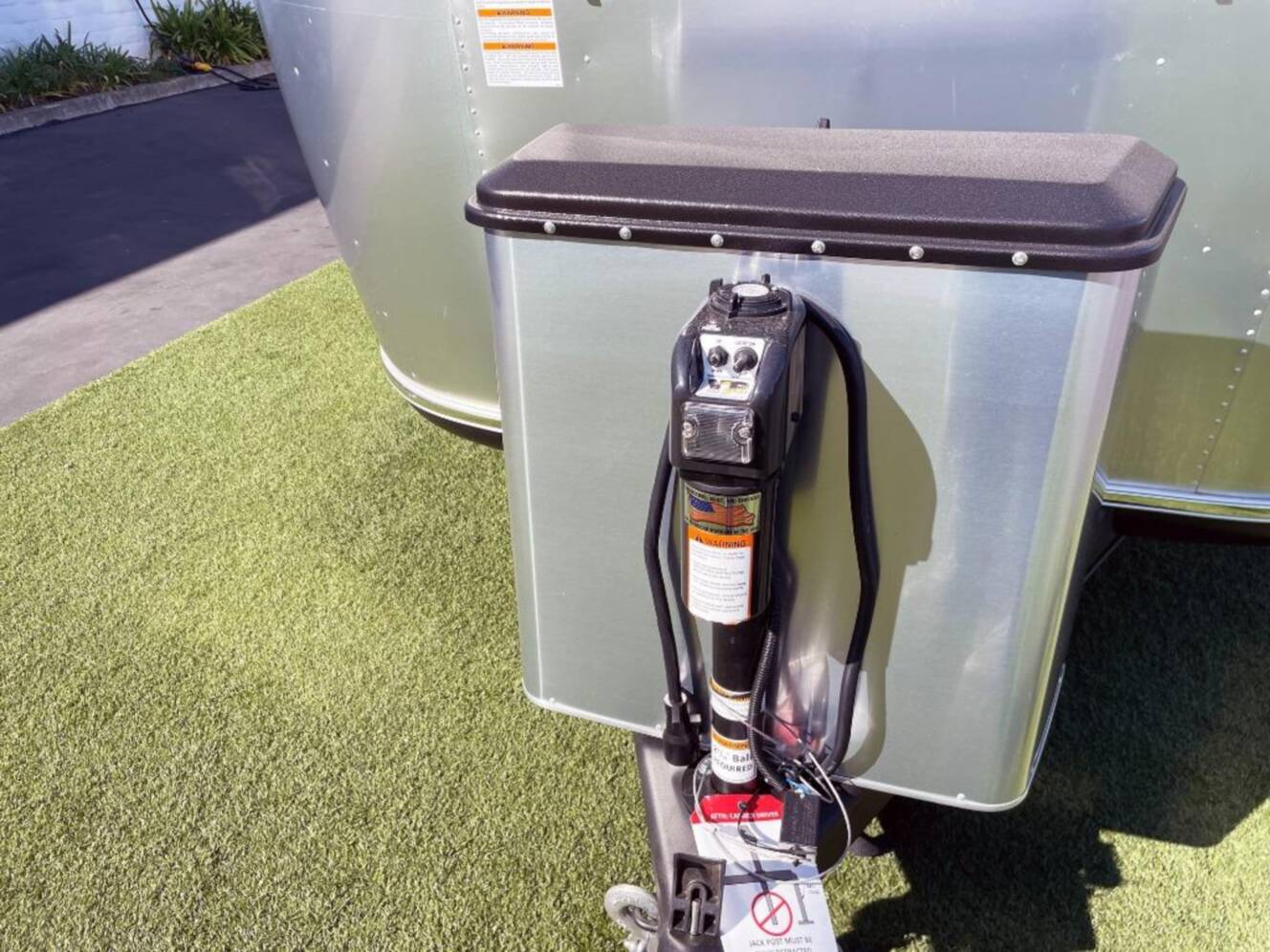 A photo of this 2026 Airstream Bambi 22FB