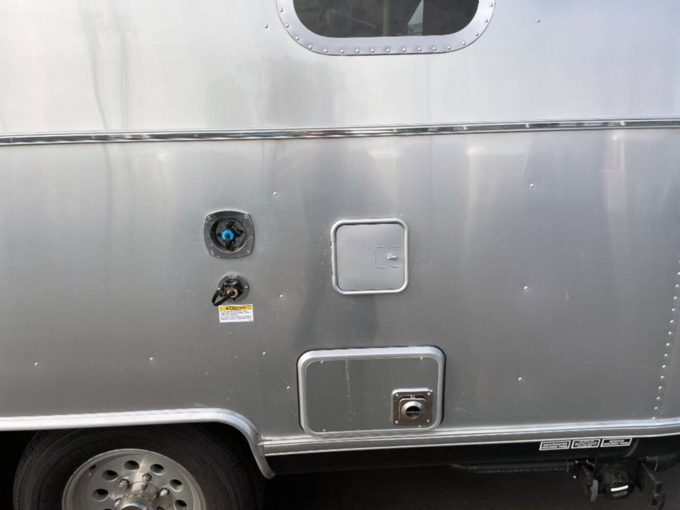 A photo of this 2026 Airstream International 23FBQ