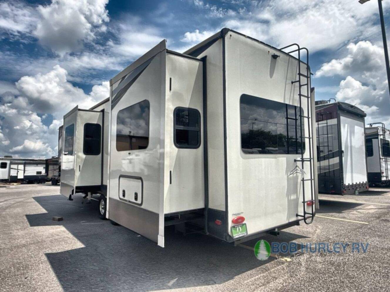 A photo of this 2021 Heartland Big Country 3895 FK