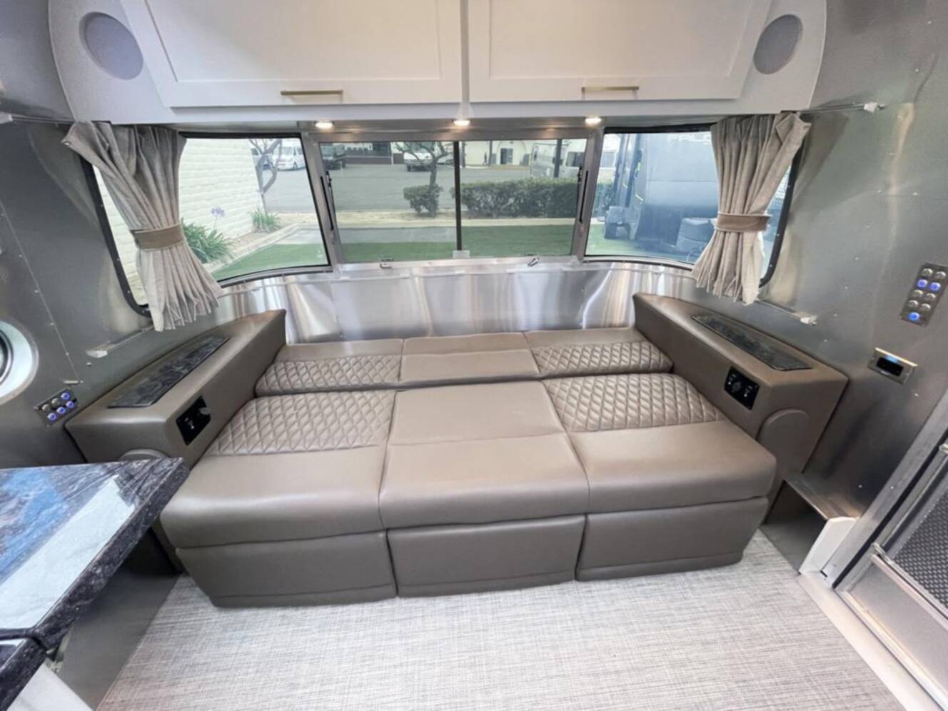 A photo of this 2026 Airstream Classic 28 RBT