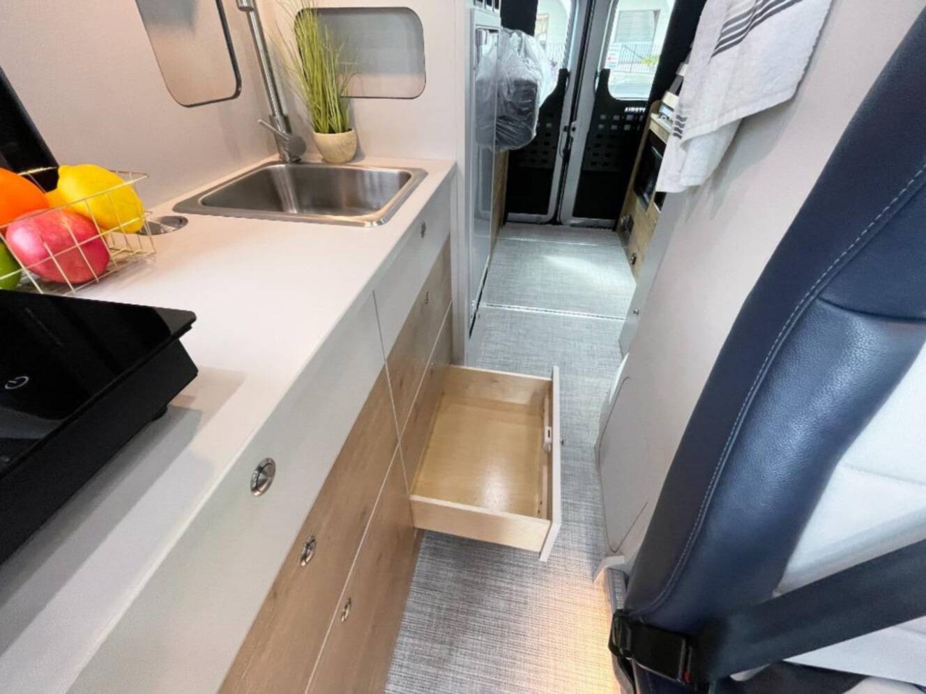 A photo of this 2026 Airstream Rangeline POP TOP