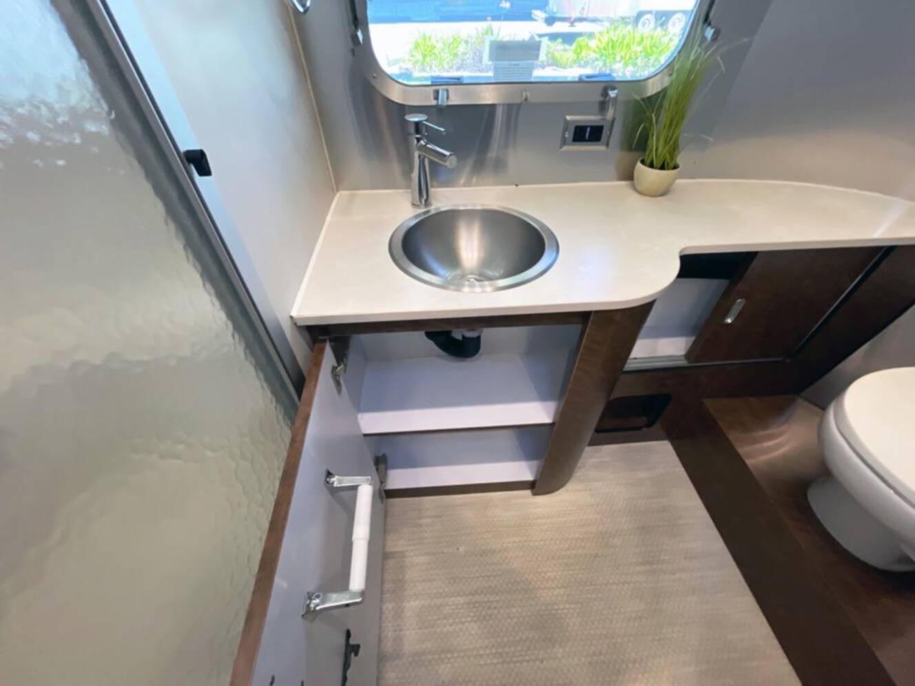 A photo of this 2020 Airstream Globetrotter 23FBQ