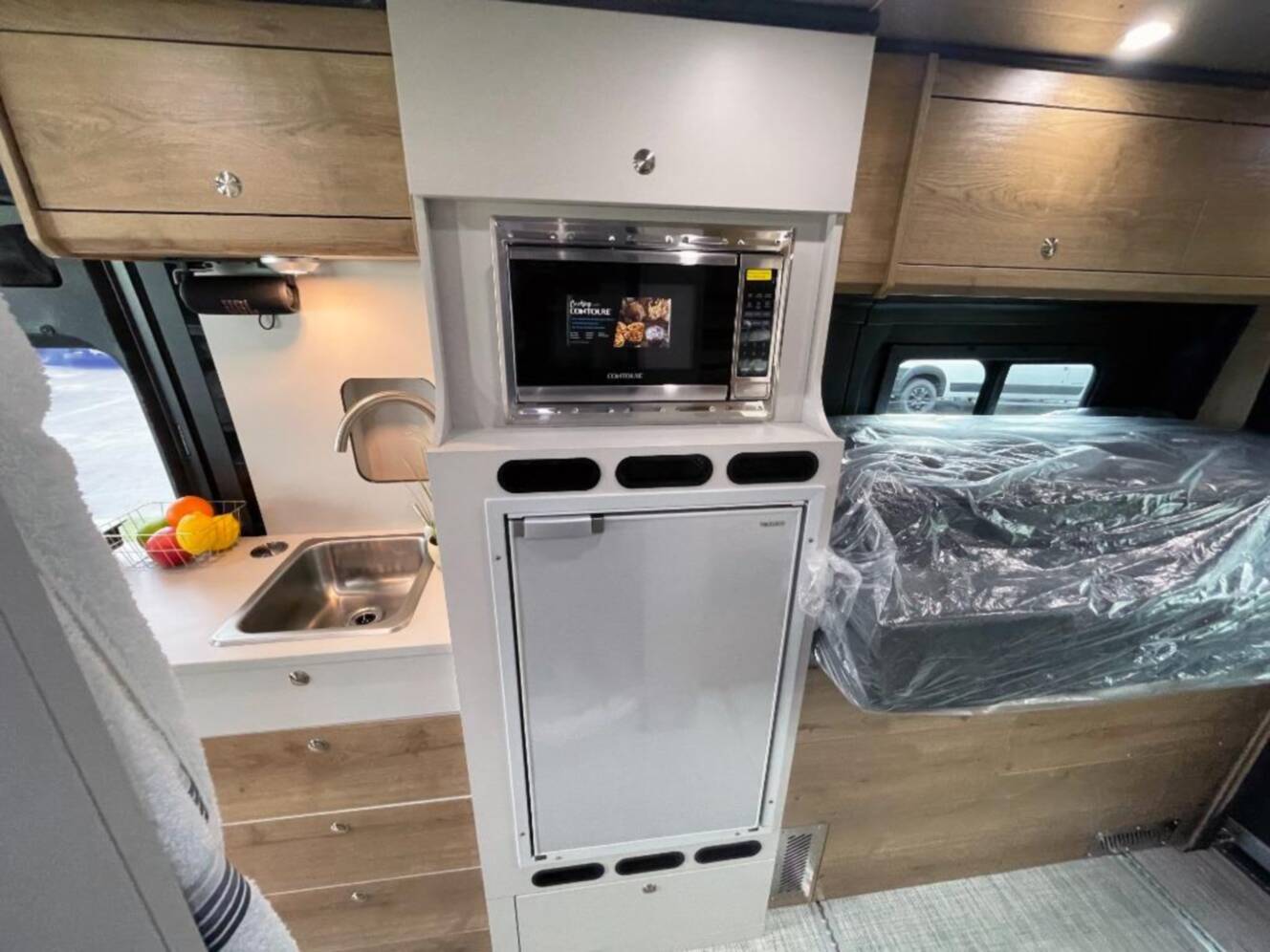A photo of this 2026 Airstream Rangeline POP TOP