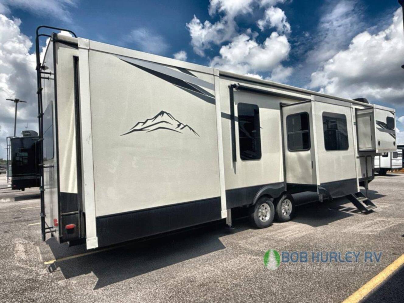 A photo of this 2021 Heartland Big Country 3895 FK