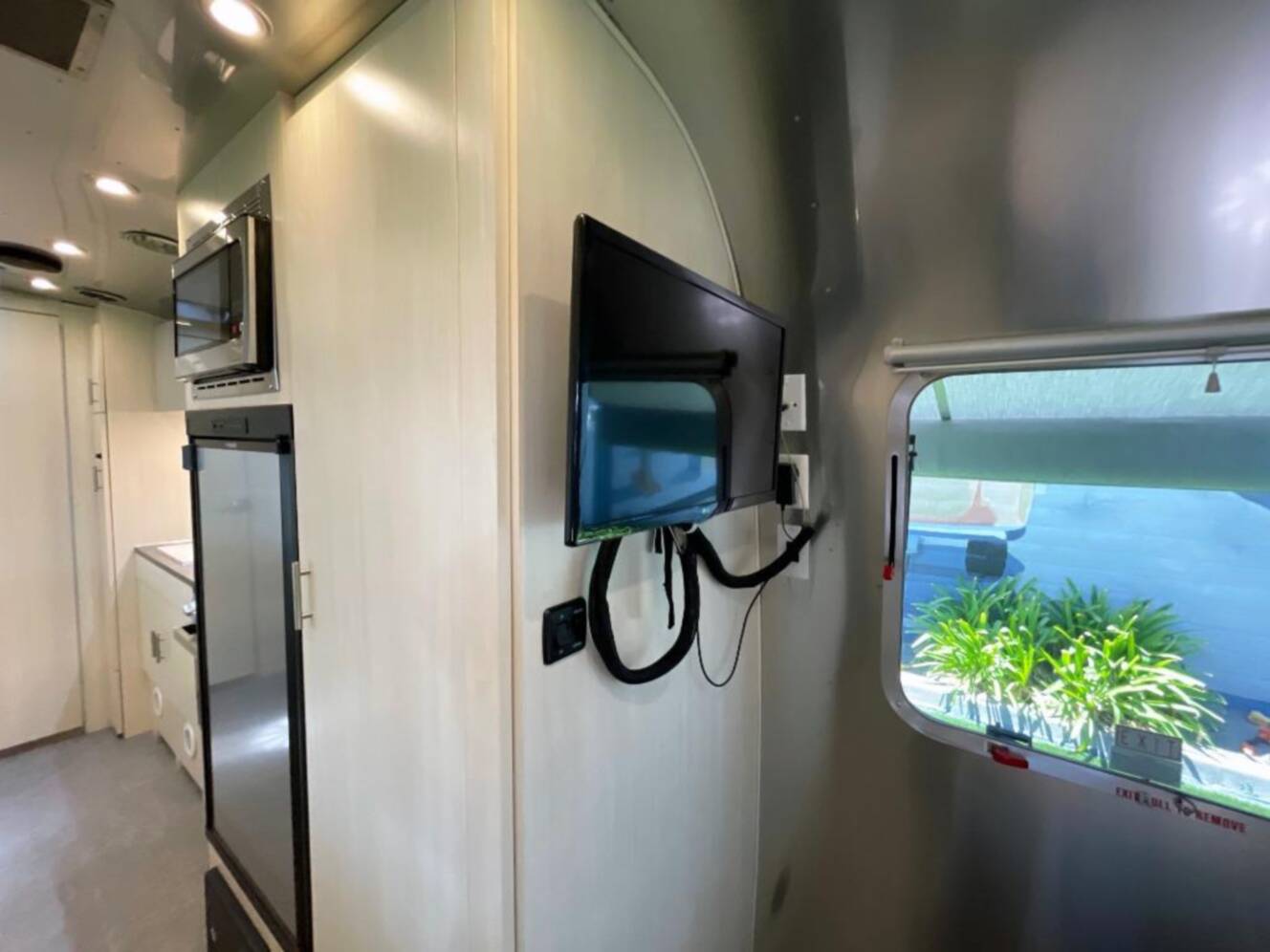 A photo of this 2021 Airstream Flying Cloud 23FB
