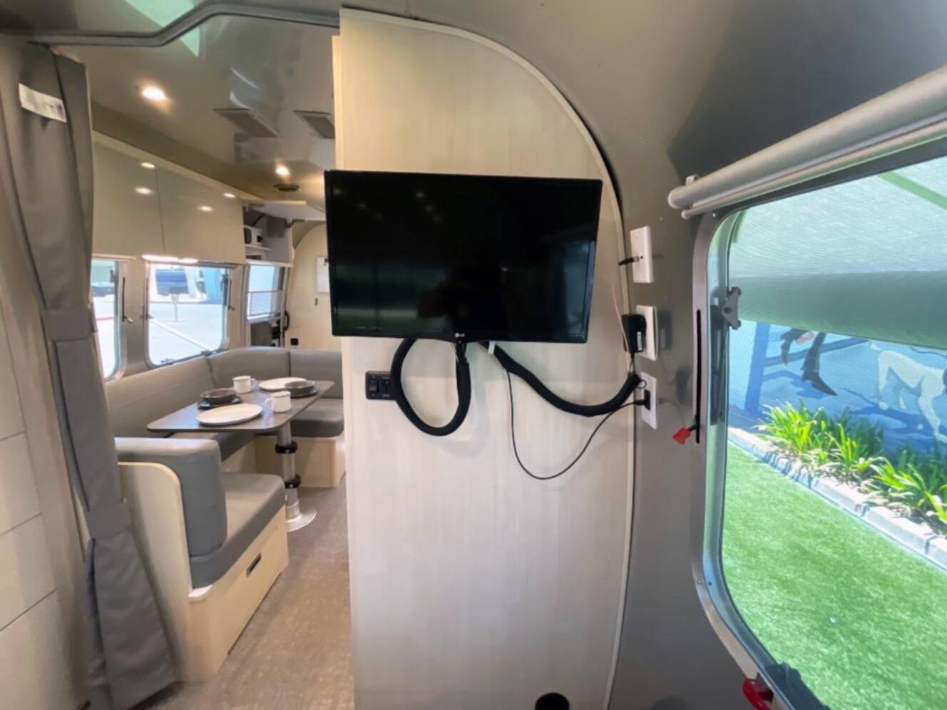 A photo of this 2021 Airstream Flying Cloud 23FB