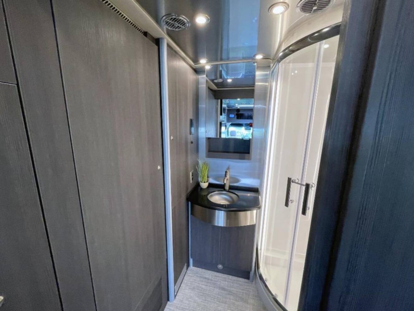 A photo of this 2026 Airstream Atlas AP