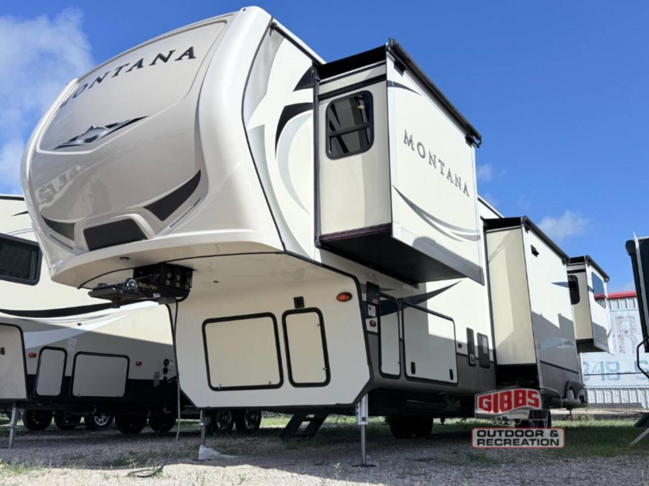 A photo of this 2018 Keystone Rv Montana 3791RD