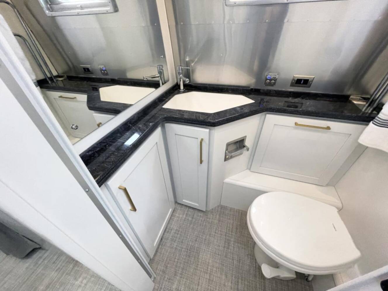 A photo of this 2026 Airstream Classic 28 RBT