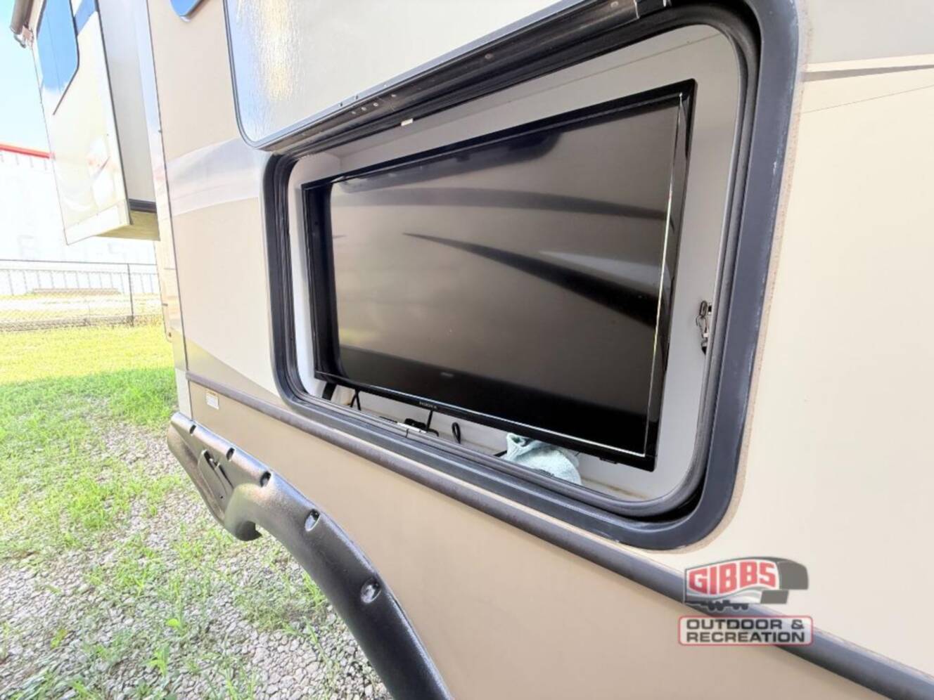 A photo of this 2018 Keystone Rv Montana 3791RD