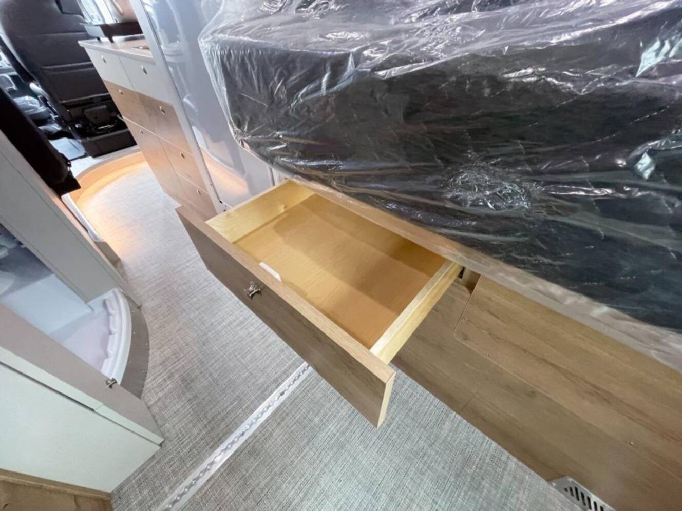 A photo of this 2026 Airstream Rangeline POP TOP