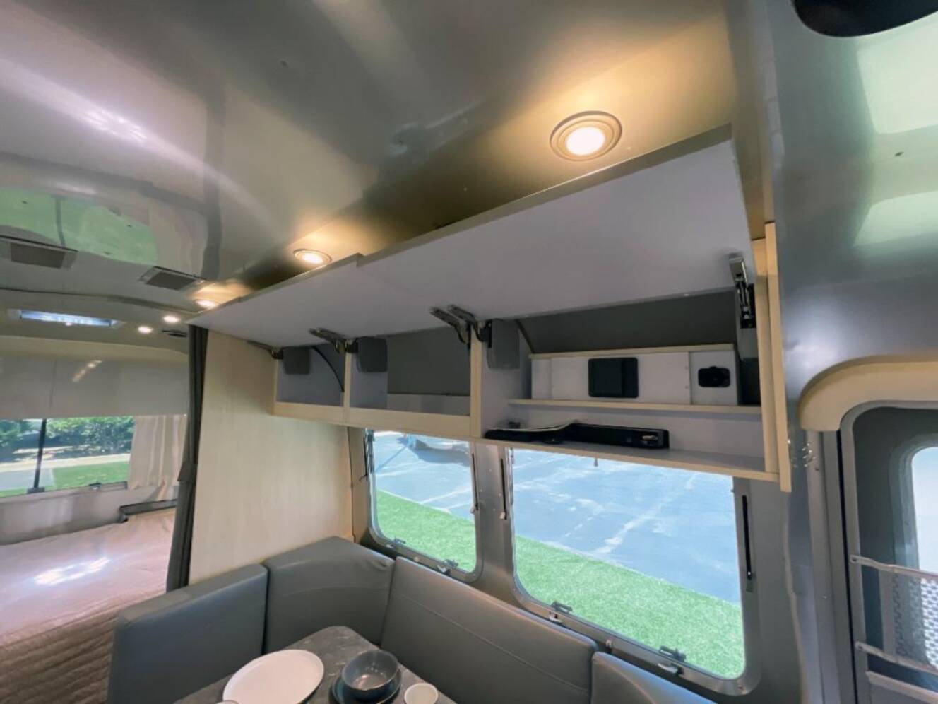 A photo of this 2021 Airstream Flying Cloud 23FB