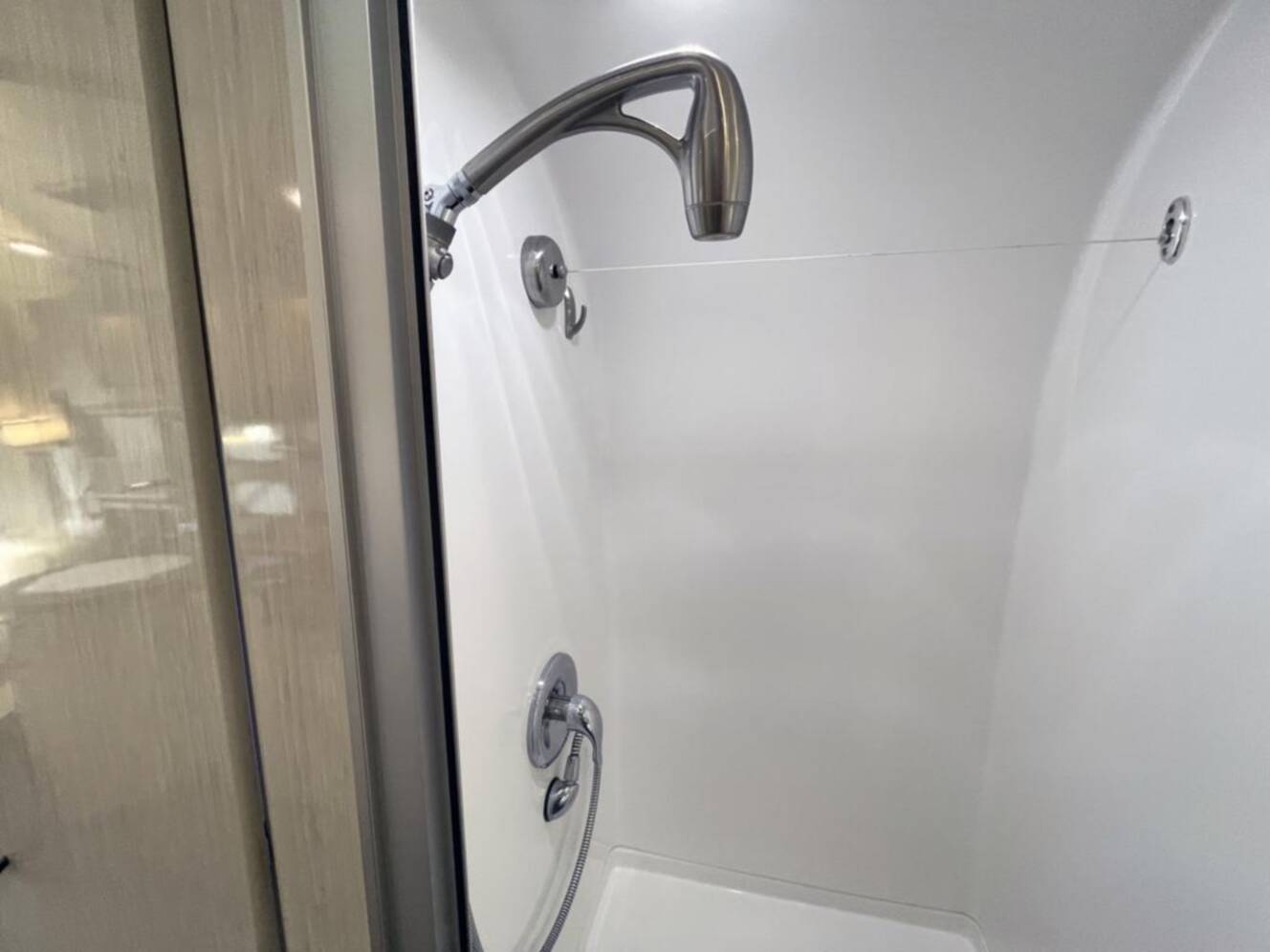 A photo of this 2019 Airstream International SERENITY 27FBQ