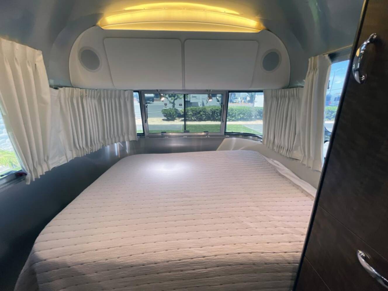 A photo of this 2020 Airstream Globetrotter 23FBQ