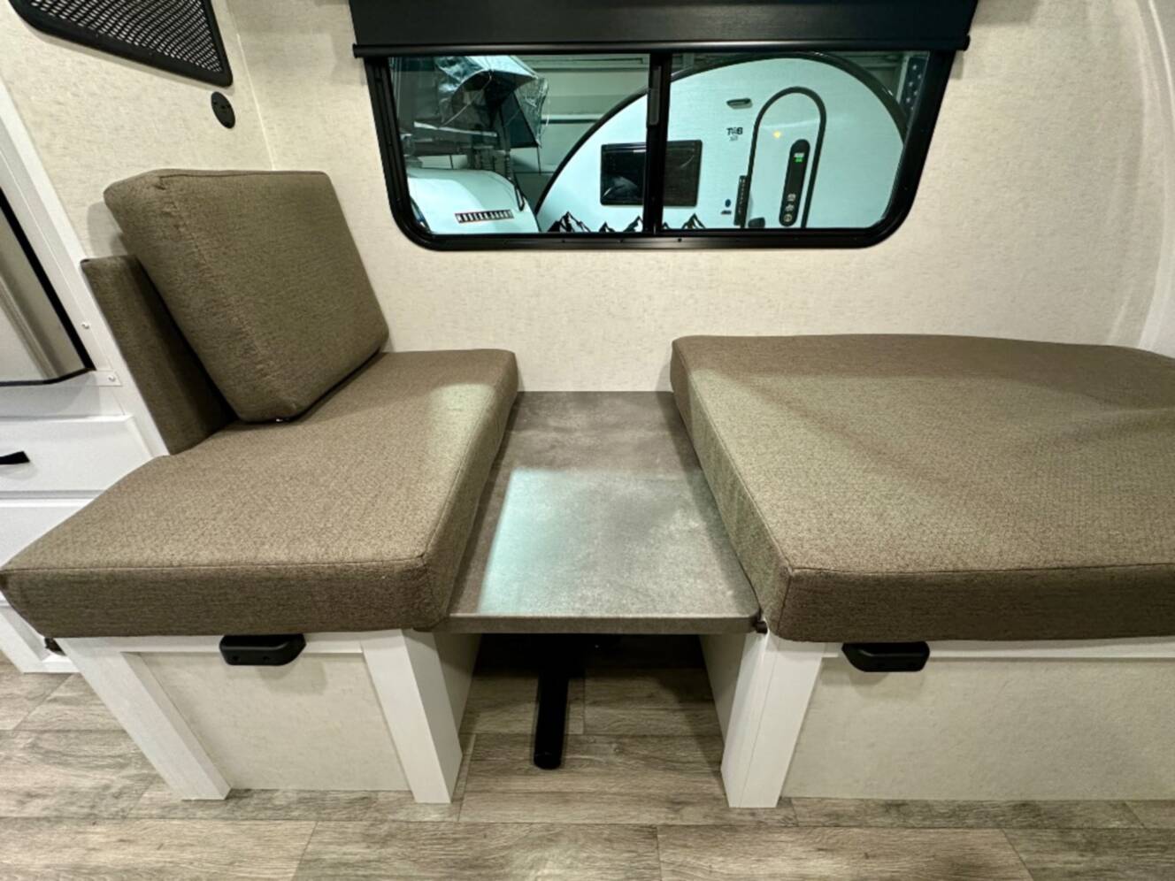 A photo of this 2026 Modern Buggy Rv Big Buggy BB17