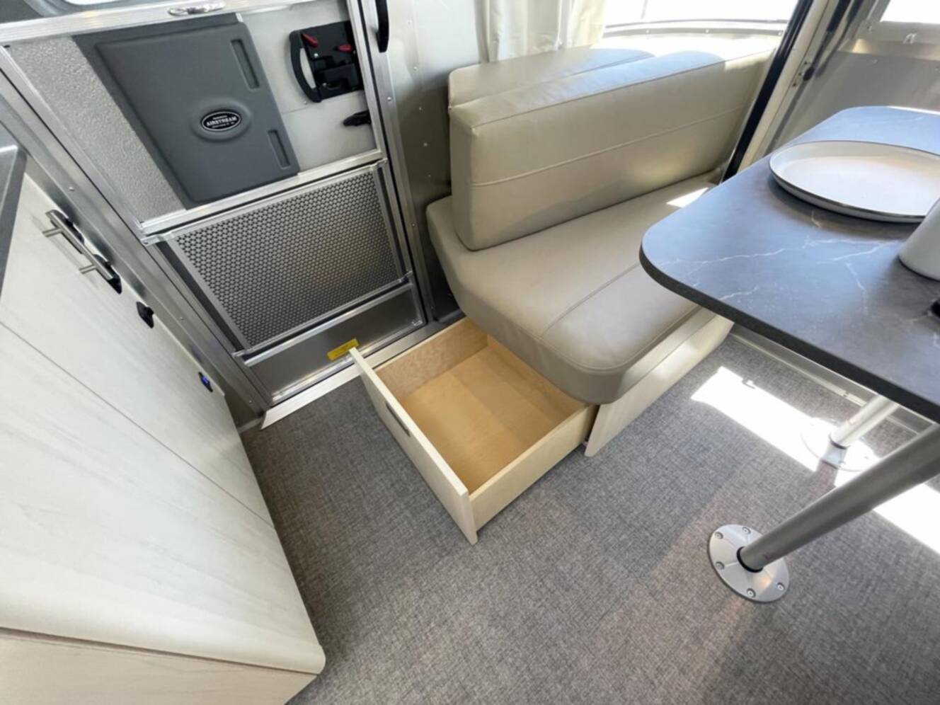 A photo of this 2026 Airstream Flying Cloud 27FB