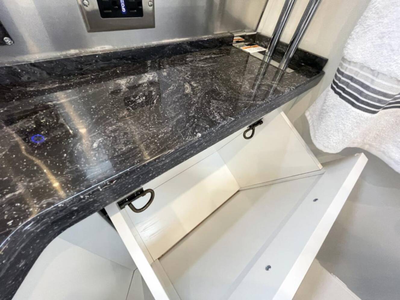 A photo of this 2026 Airstream Classic 28 RBT