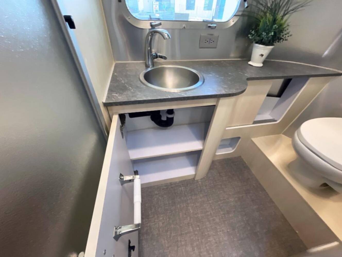 A photo of this 2021 Airstream Flying Cloud 23FB
