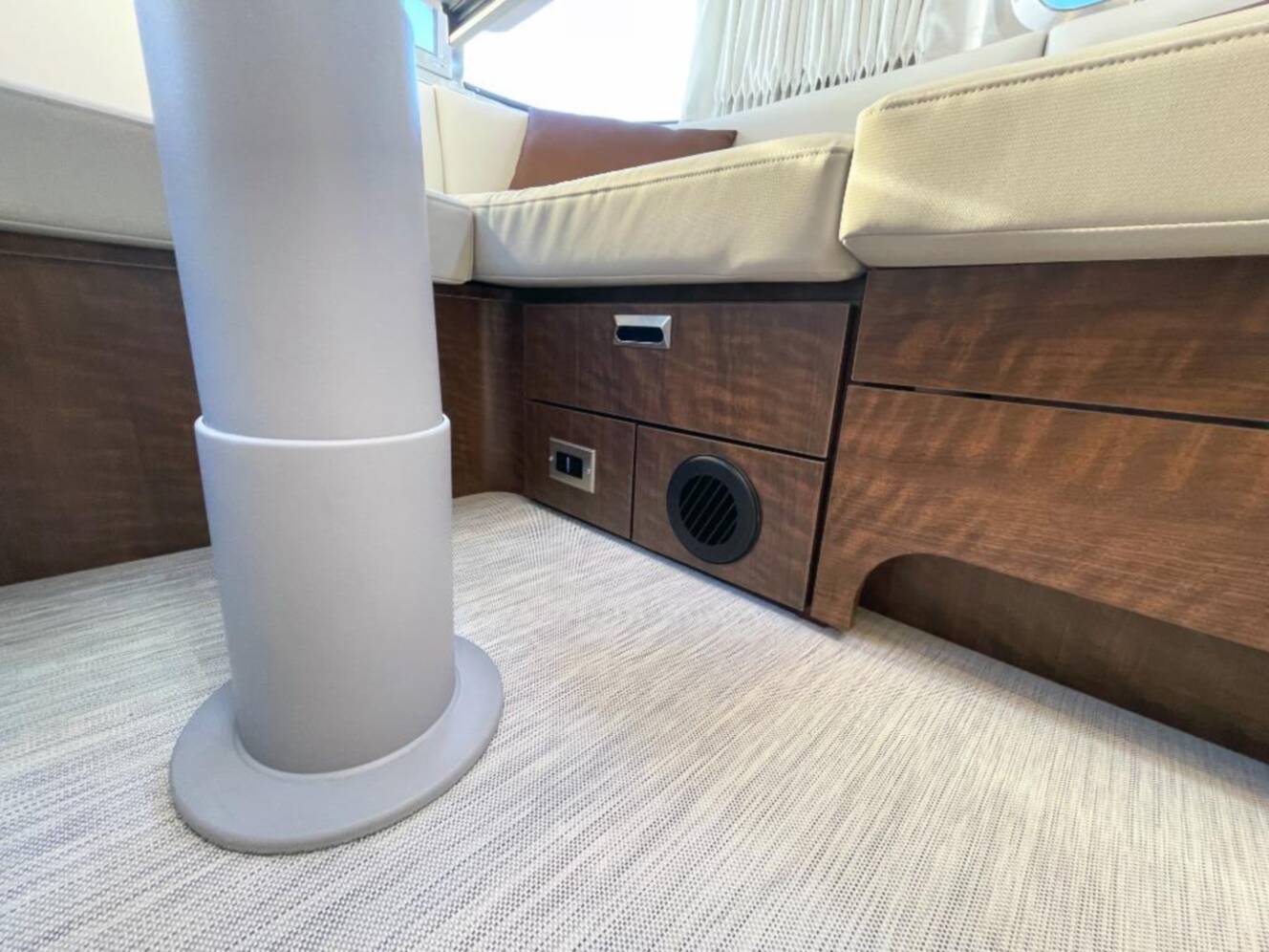 A photo of this 2026 Airstream Globetrotter 25FB