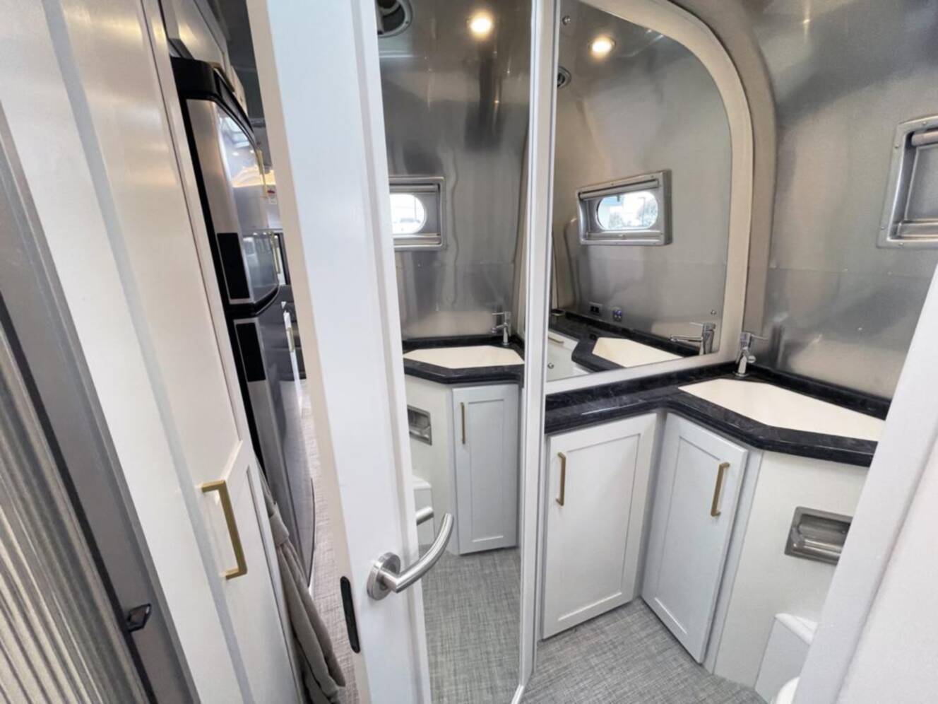 A photo of this 2026 Airstream Classic 28 RBT
