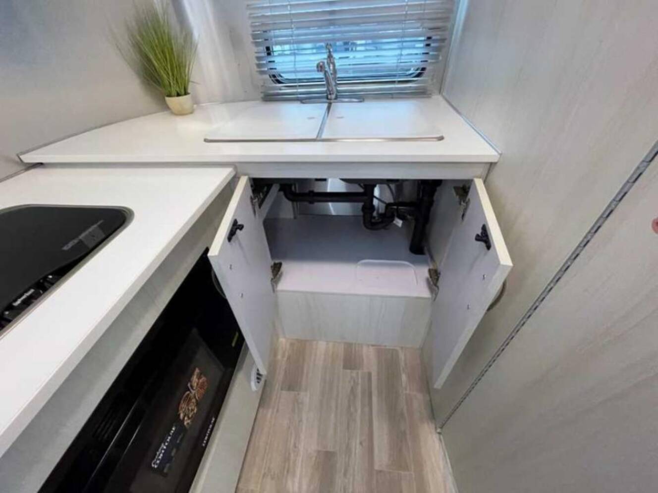 A photo of this 2023 Airstream Bambi 20FB