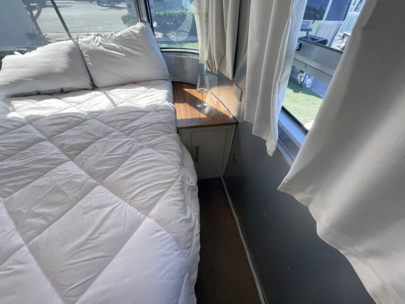 A photo of this 2019 Airstream International SERENITY 27FBQ