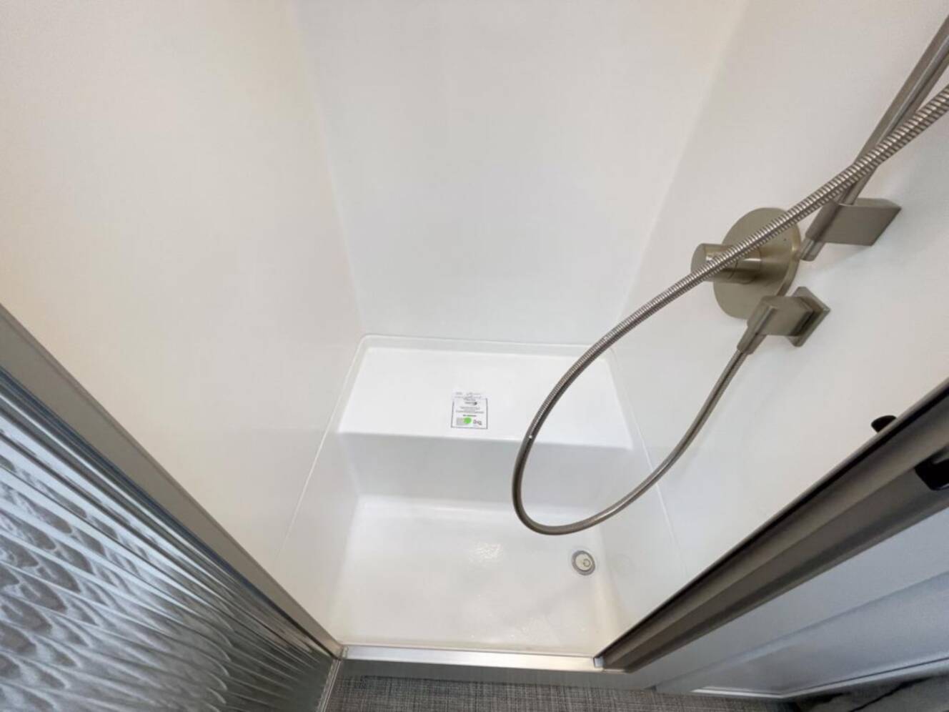 A photo of this 2026 Airstream Classic 28 RBT