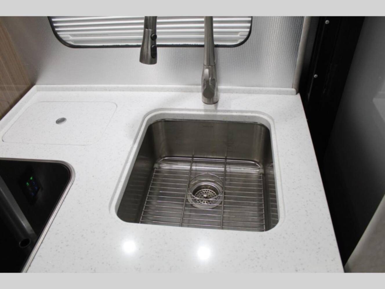 A photo of this 2019 Airstream Atlas Murphy Suite