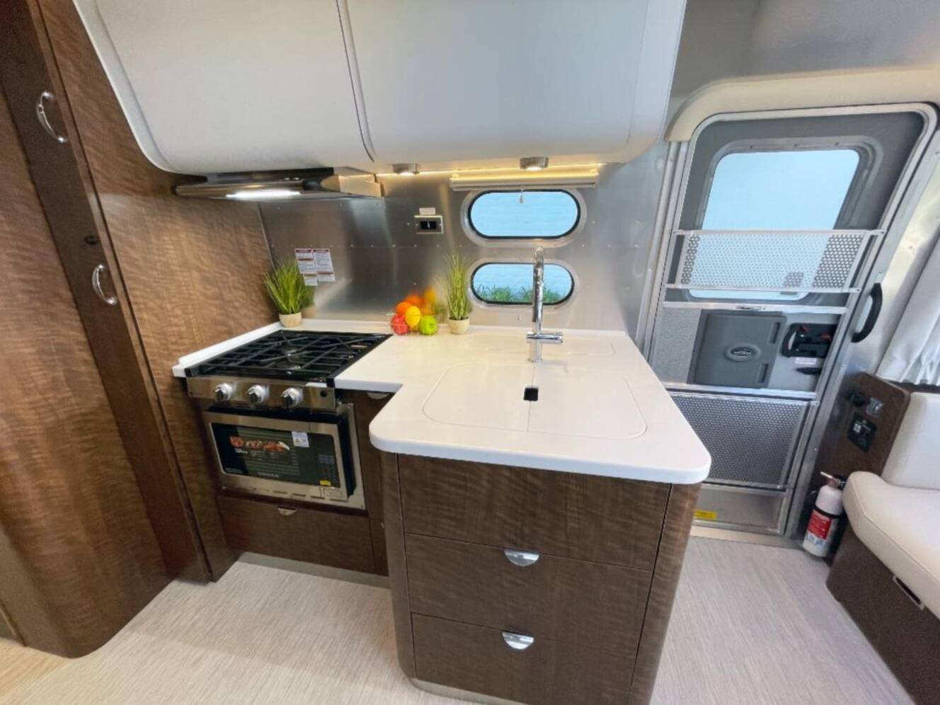 A photo of this 2026 Airstream Globetrotter 25FB