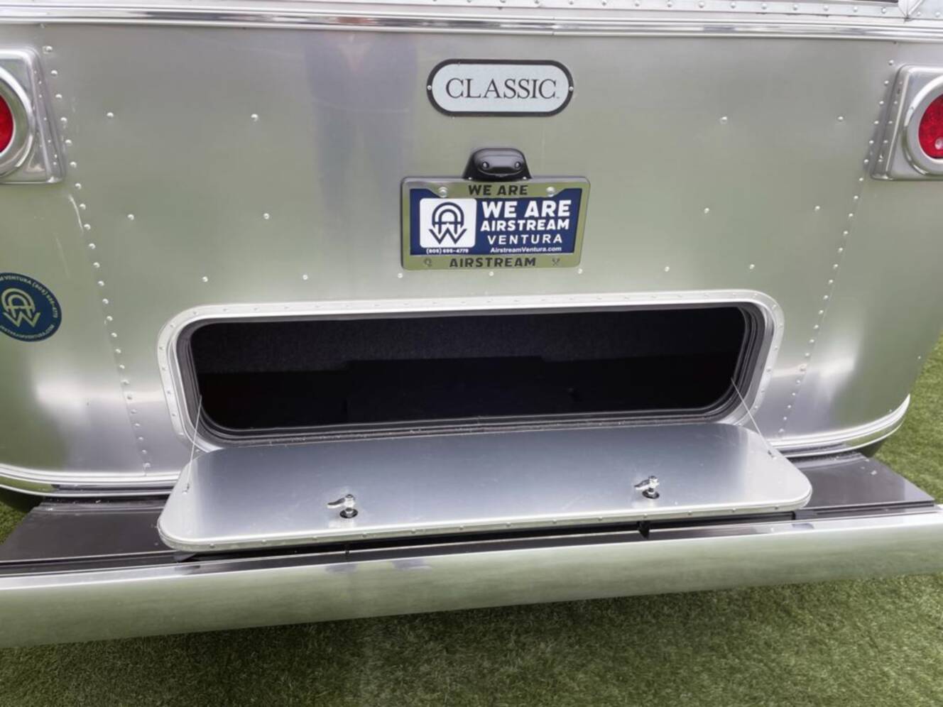 A photo of this 2026 Airstream Classic 28 RBT