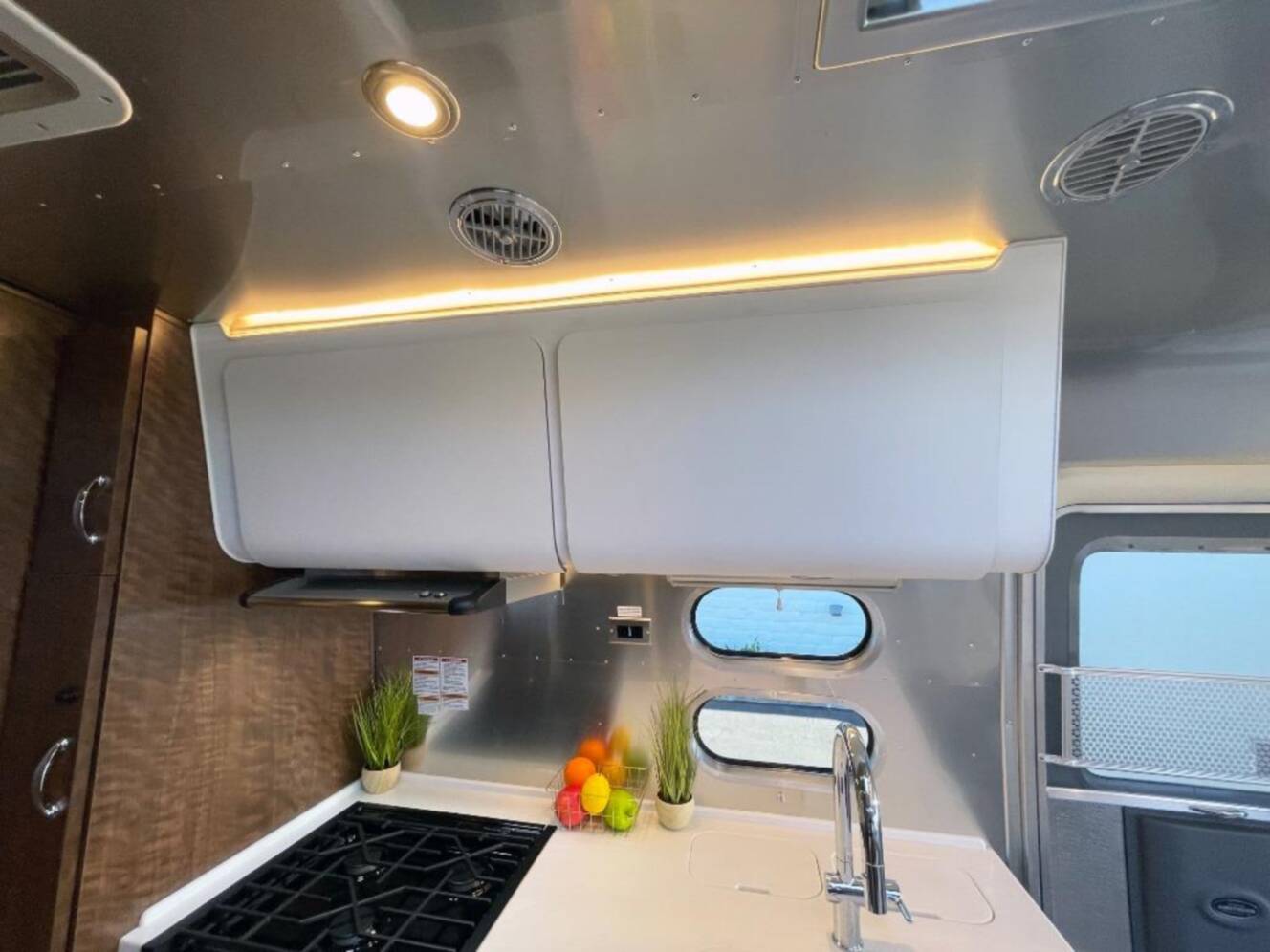 A photo of this 2026 Airstream Globetrotter 25FB