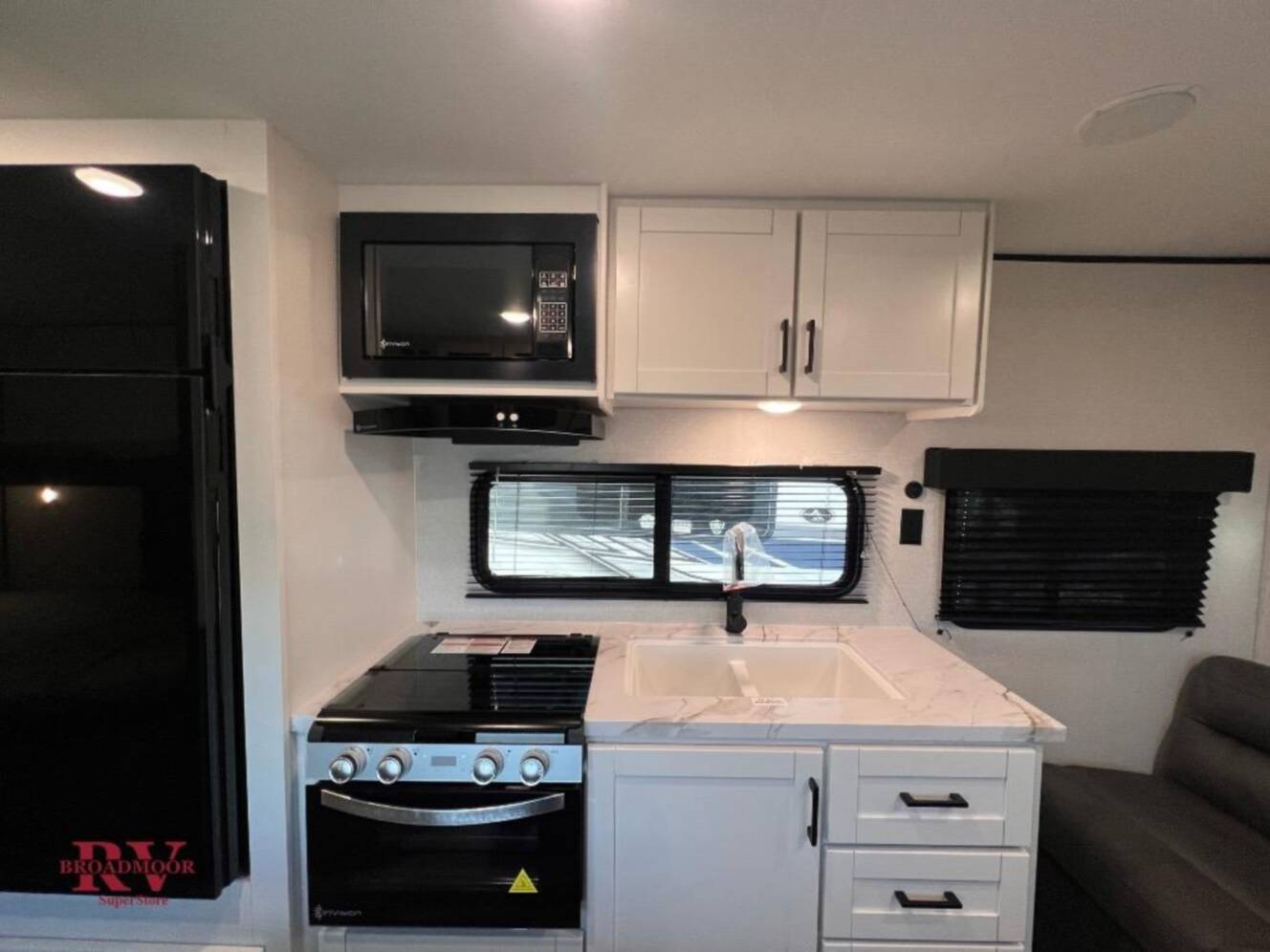 A photo of this 2026 Jayco Jay Flight SLX 260BHW