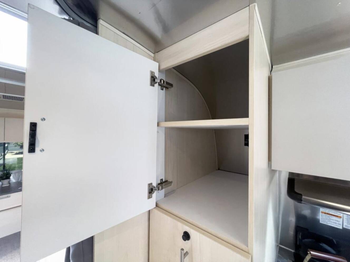 A photo of this 2026 Airstream Flying Cloud 27FB