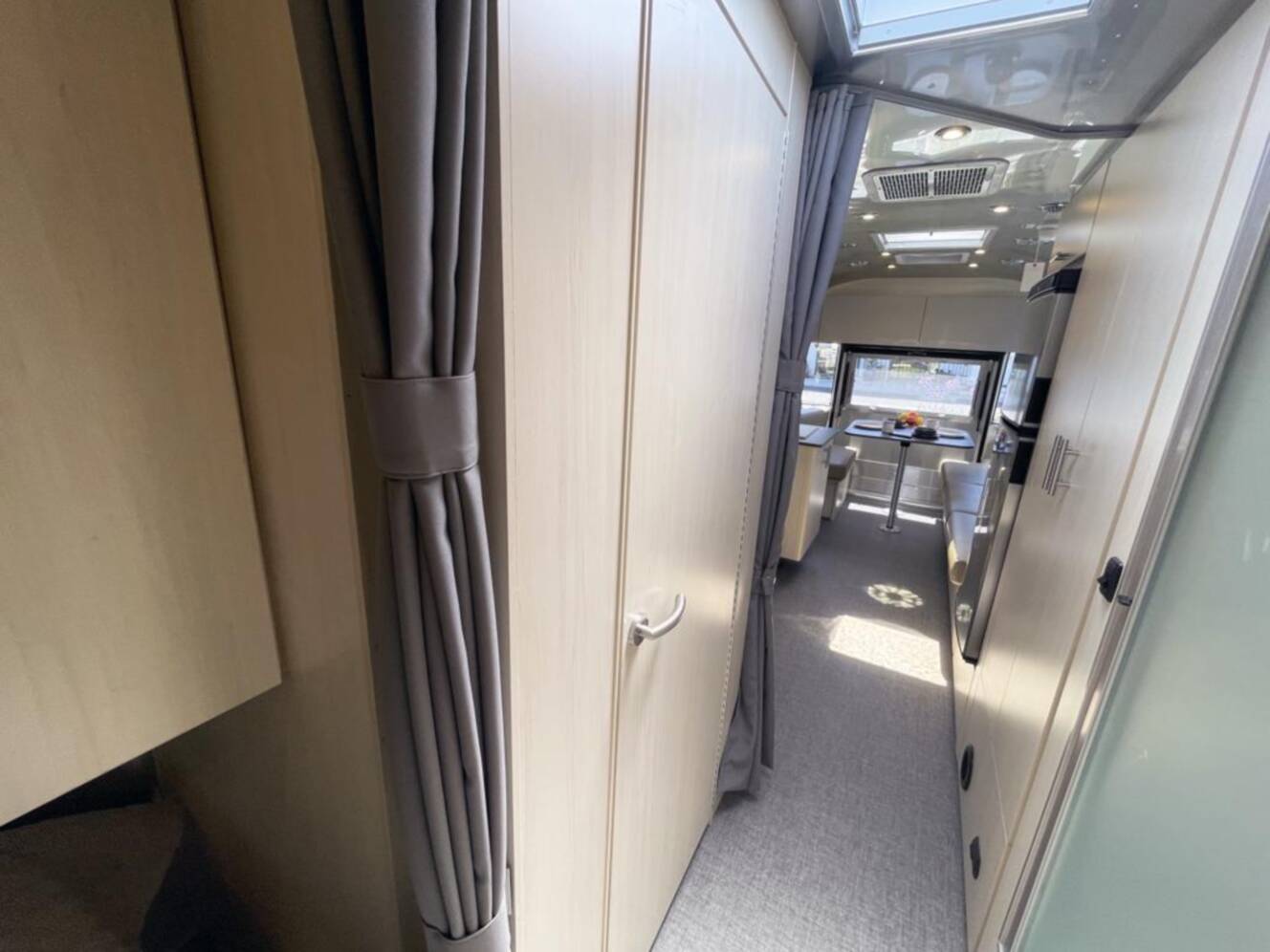 A photo of this 2026 Airstream Flying Cloud 27FB