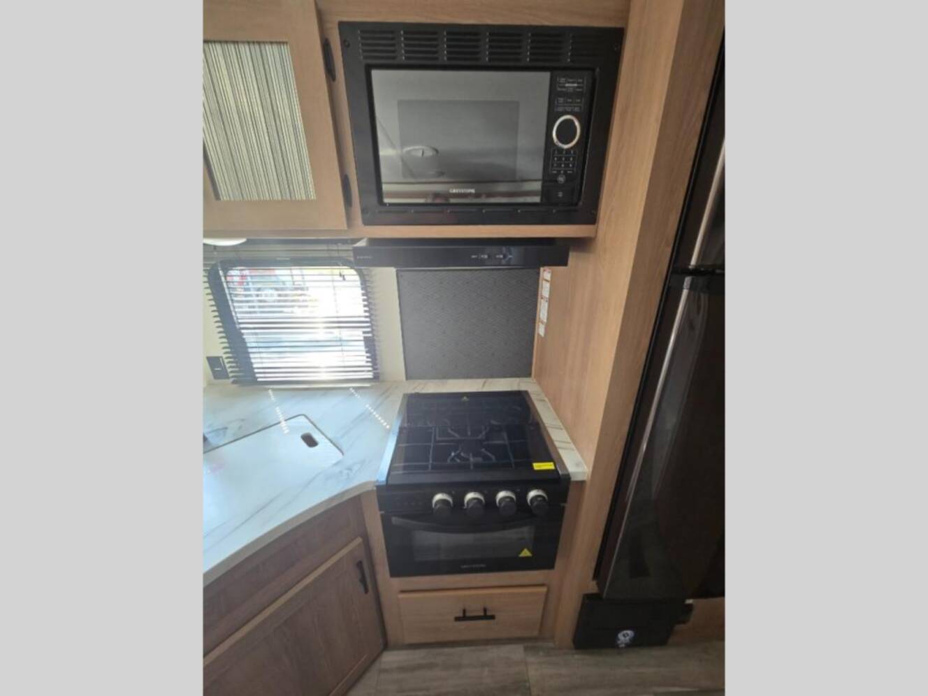 A photo of this 2022 Prime Time Rv Avenger 21RBS