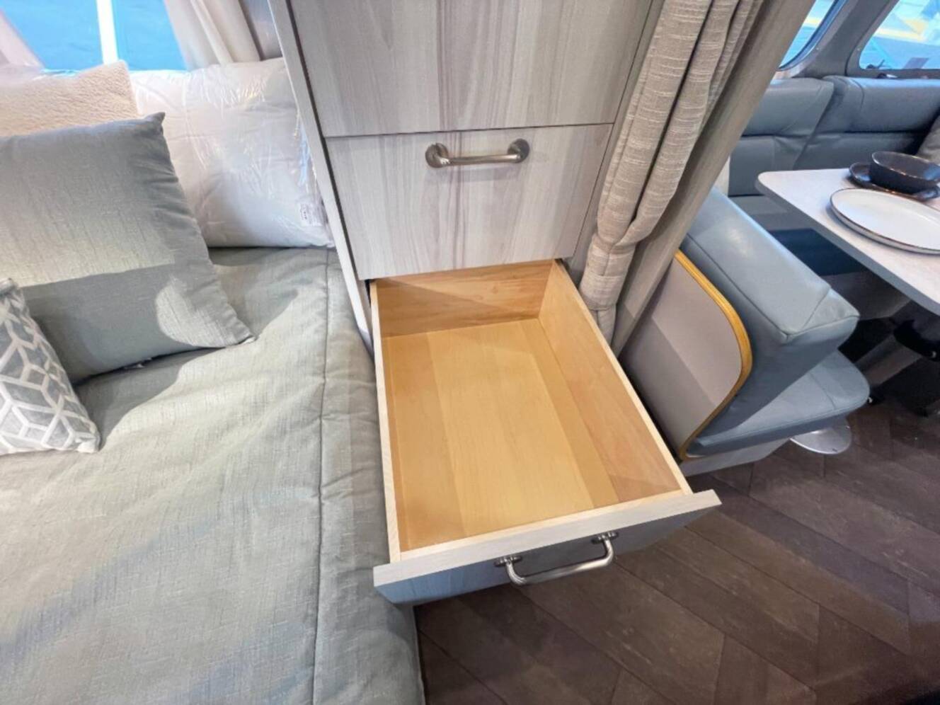 A photo of this 2026 Airstream International 23FBQ