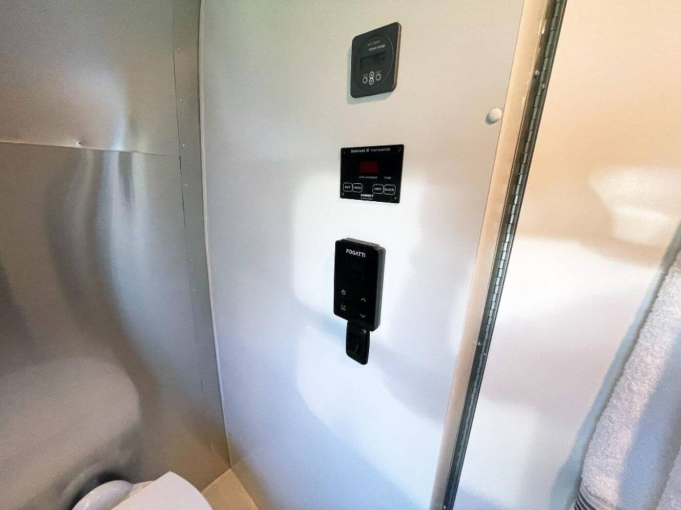 A photo of this 2026 Airstream Bambi 22FB