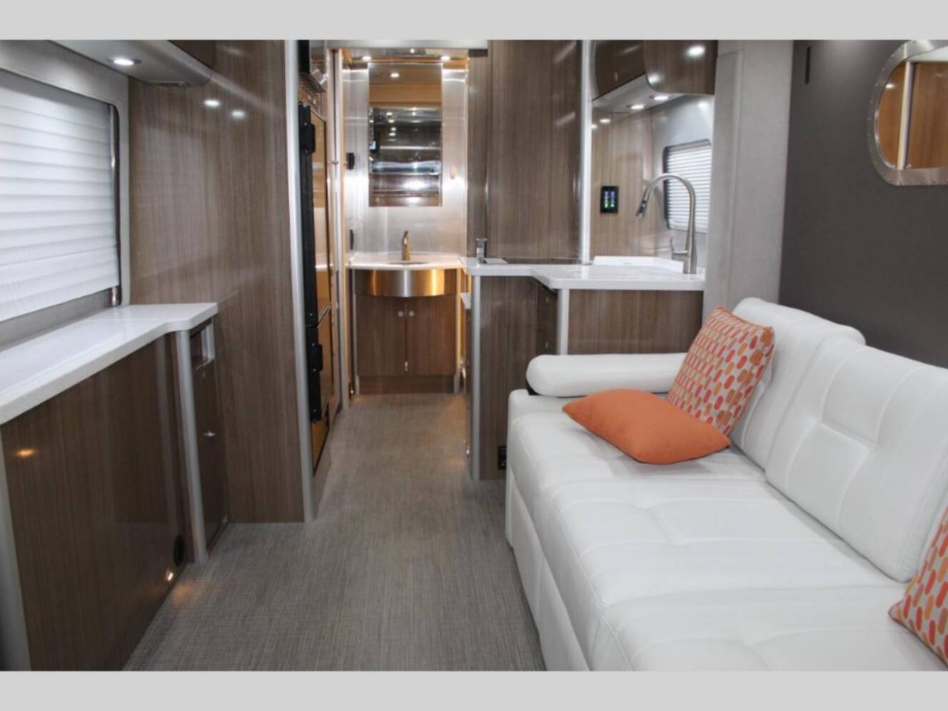 A photo of this 2019 Airstream Atlas Murphy Suite