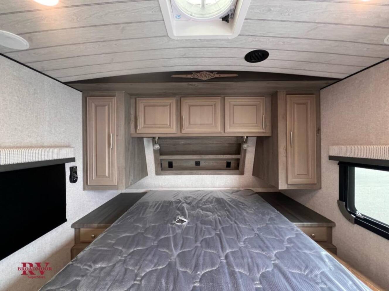A photo of this 2026 Northwood Arctic Fox Edge 22GT