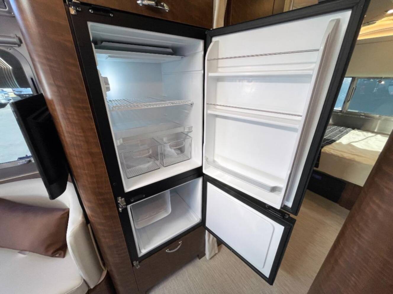 A photo of this 2026 Airstream Globetrotter 25FB