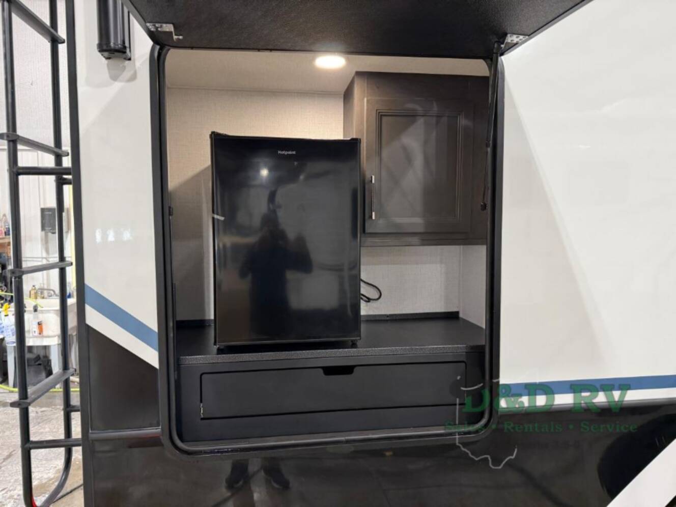 A photo of this 2026 Keystone Rv Alpine Avalanche Edition 380LT