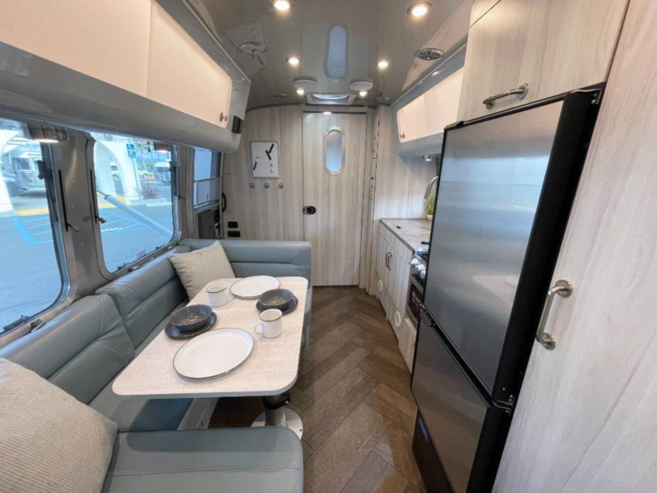 A photo of this 2026 Airstream International 23FBQ