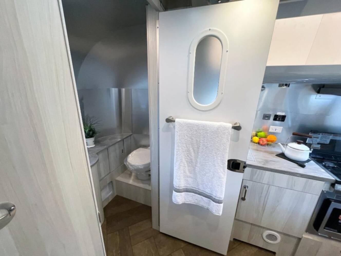 A photo of this 2026 Airstream International 23FBQ