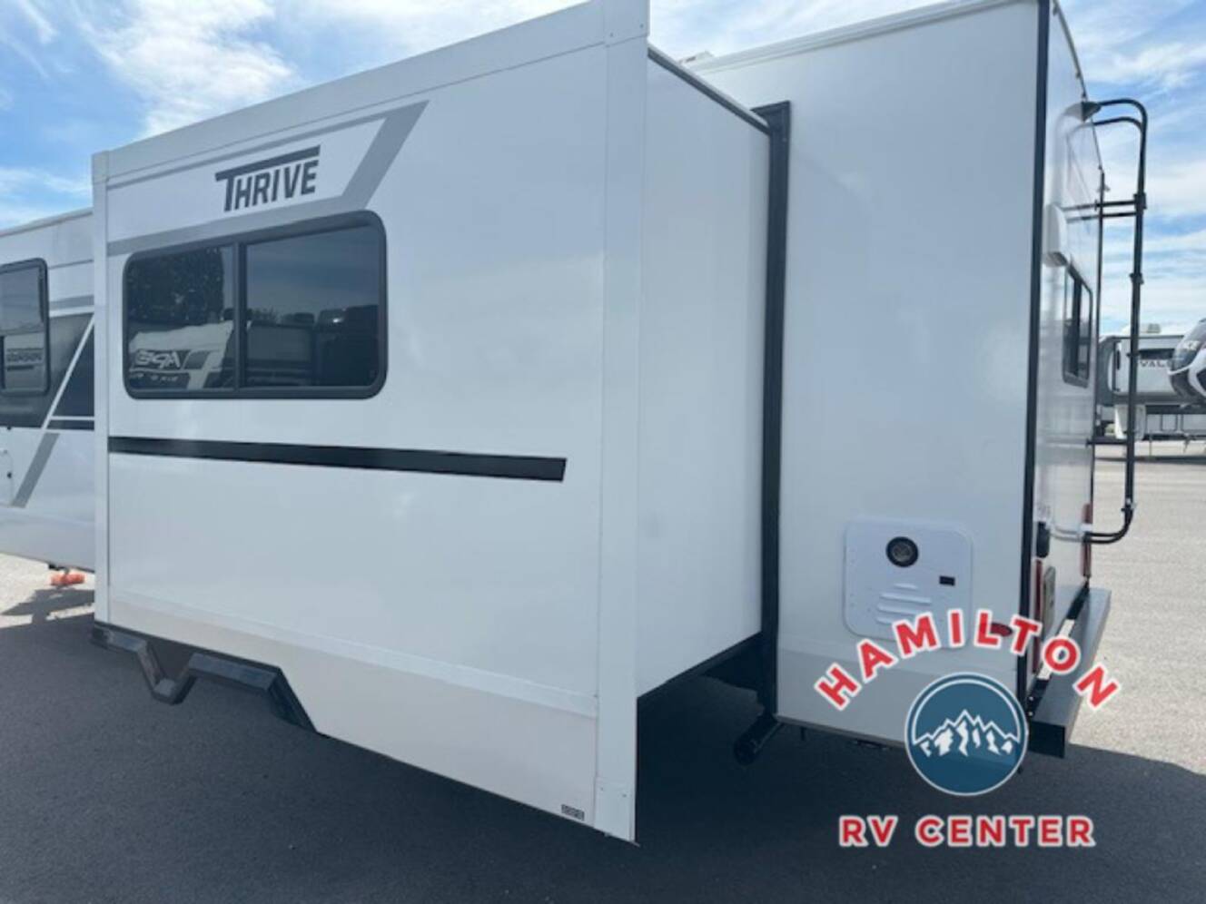 A photo of this 2026 Winnebago Thrive 24RKS