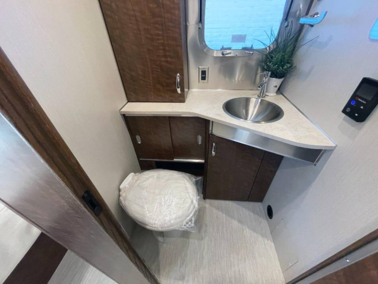 A photo of this 2026 Airstream Globetrotter 25FB