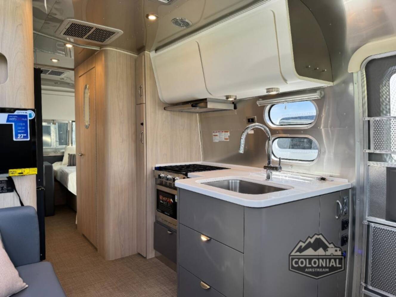A photo of this 2026 Airstream Globetrotter 25FBT Twin
